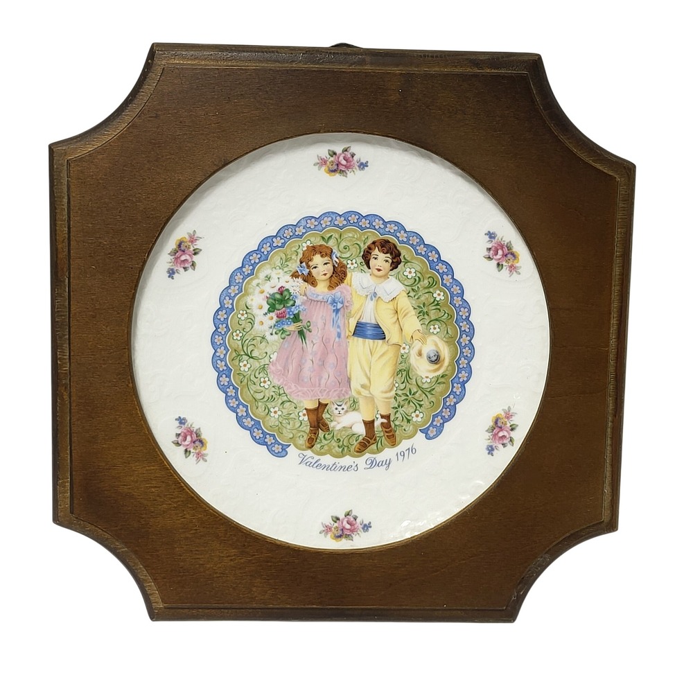 Royal Doulton Valentine's Day 1976 Collector Plate Framed Bone China England